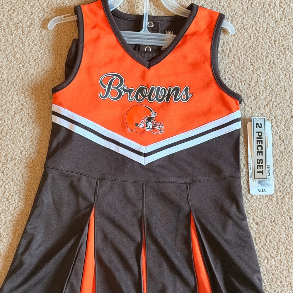 NFL Browns Cheerleader Outfit in Orange and Brown
